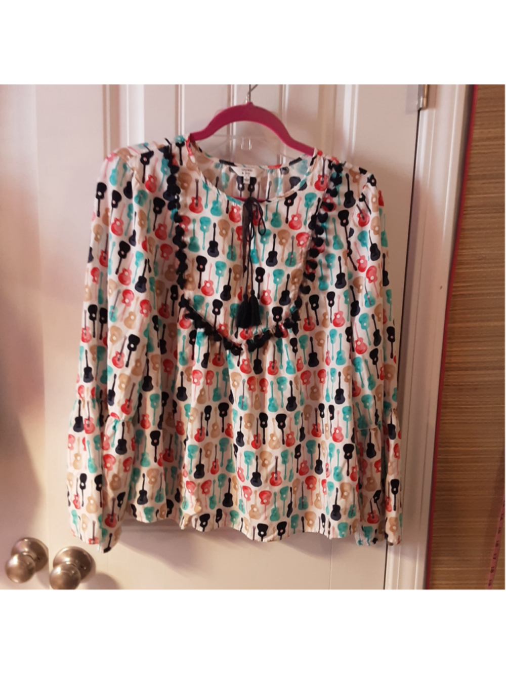 Women's Crown & Ivy Blouse L White Multi-color Guitar Print